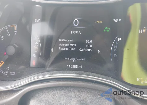 2014 Jeep Grand Cherokee Overland z USA, uszkodzony, nr VIN 1C4RJFCGXEC528487